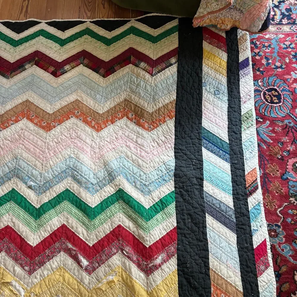 Vintage Quilt Patchwork Chevron Zig Zag Pattern 75x87” Hand Made Cotton Cutter